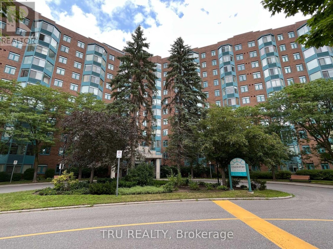 Photo principale - 1025-1025 Grenon Ave