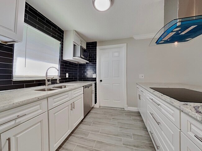 Foto del edificio - 2576 Spring Lake Rd