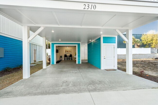 Foto del edificio - 2310 Seaseeker Ln