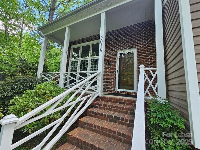 Foto del edificio - 4015 Brownes Ferry Rd