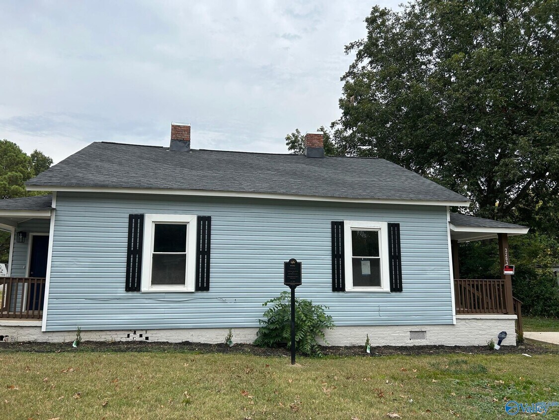 Primary Photo - 3203 Clopton St SW