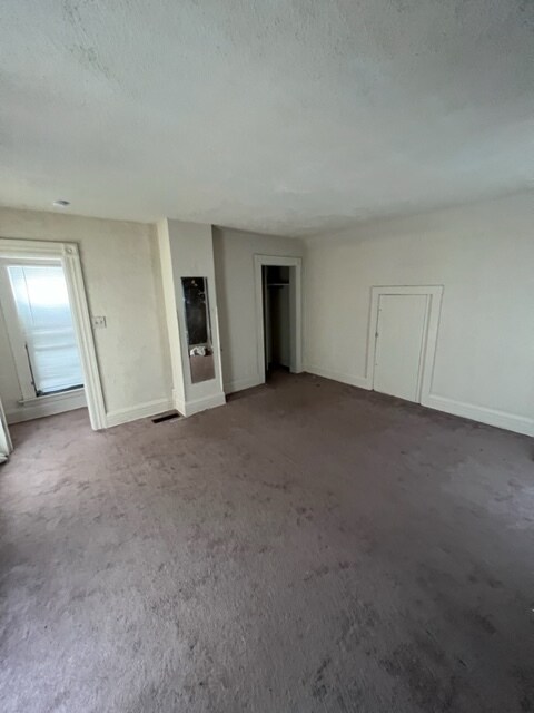 Bedroom 1 - 626 E Mound St