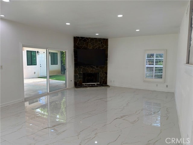 Building Photo - 9455 Brandon Ct