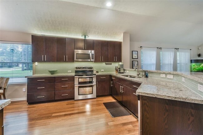 Building Photo - 16118 Copper Gables Ln