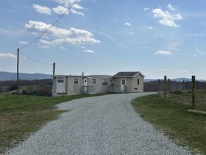 Building Photo - 400 Mt Carmel Rd