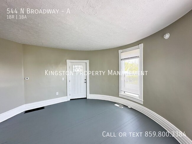 Building Photo - 544 N Broadway-A