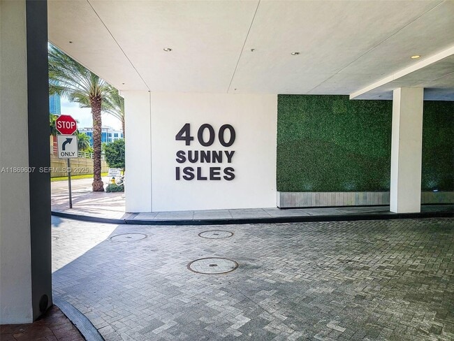 Building Photo - 400 Sunny Isles Blvd