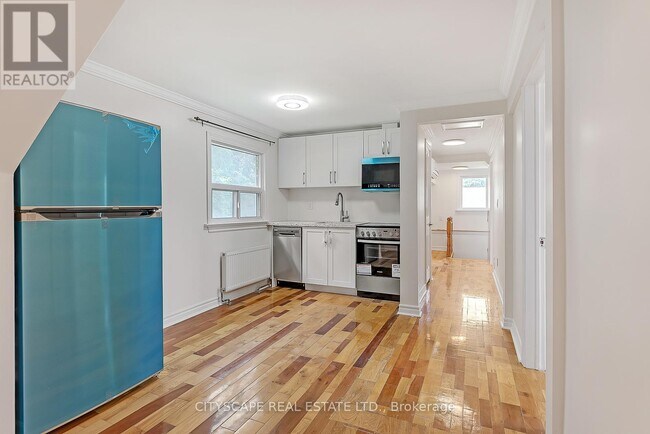 Photo du bâtiment - 1345 St James Ave