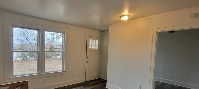 Building Photo - 83 Rocky Slope Rd