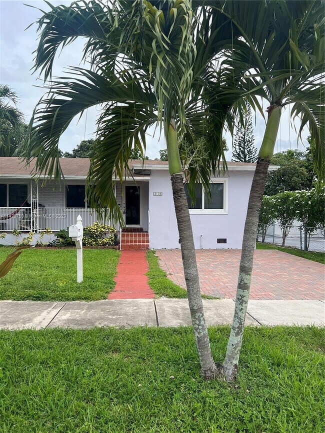 Foto del edificio - 3104 SW 4th St