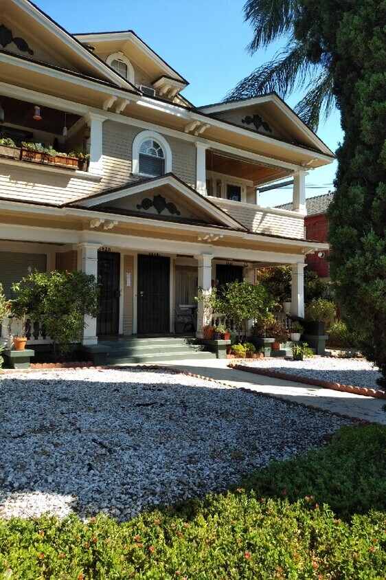 Primary Photo - 1840 N Van Ness Ave