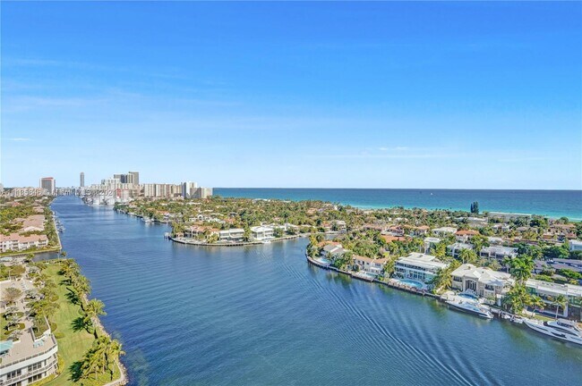 Foto del edificio - 20515 E Country Club Dr