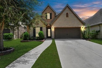 Building Photo - 6022 Daggerwing Wy