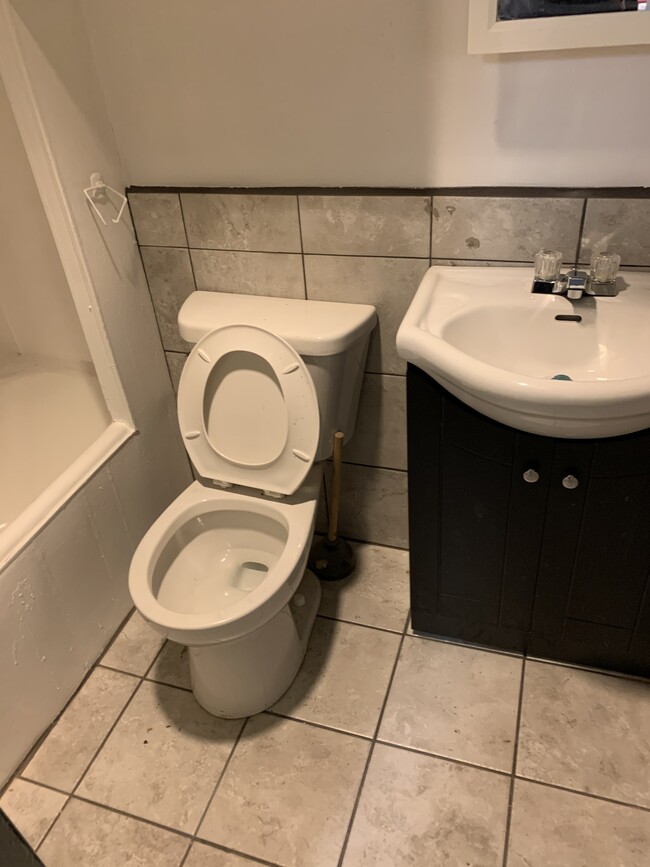 Foto del edificio - 413 E 144th St