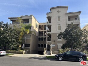 Building Photo - 432 S Willaman Dr