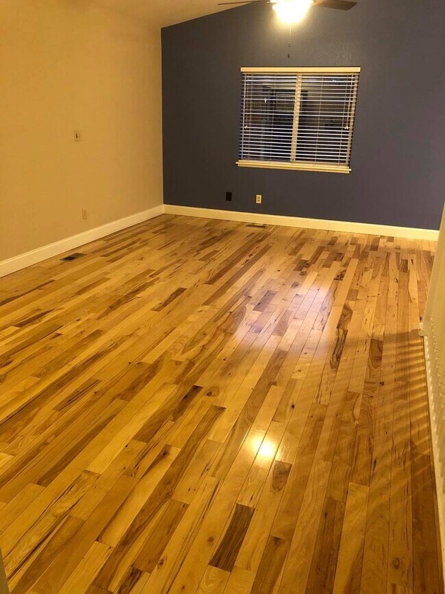 Foto del edificio - Bright 3 Bed, 2 Bath, Ranch-Style Home in South Fort Collins!