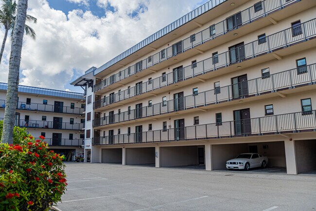 Building Photo - 807 River Point Dr