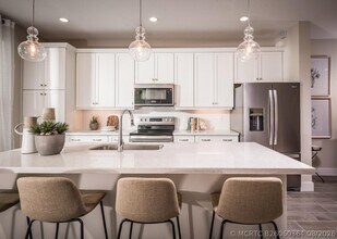 Building Photo - 558 Sanderling Cir