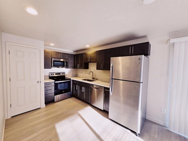 Foto del edificio - 808 - Sultan Horizons, LLC (TENANT FULFILL...