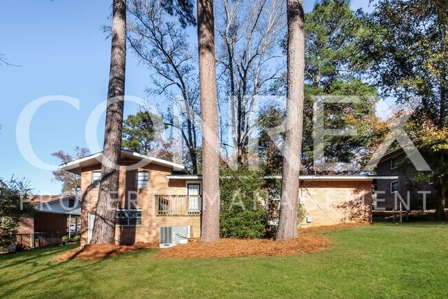 Building Photo - 4225 Chesterfield Dr