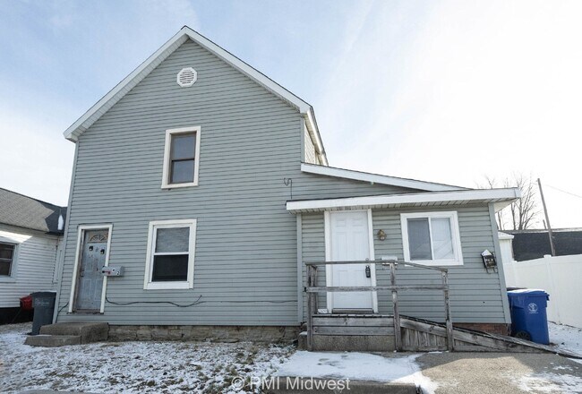 Foto del edificio - "Charming 1-Bedroom Retreat in Kokomo – Cozy 600 Sq Ft with Modern Comforts!"