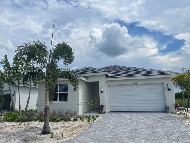 Building Photo - 12780 SW Clear Water Way