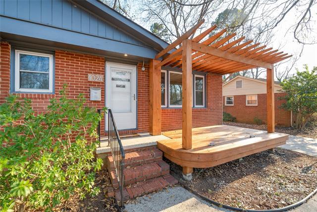 Building Photo - 1024 Dudley Dr