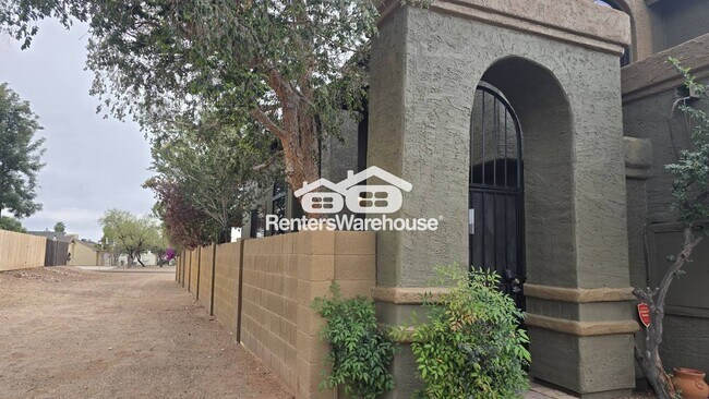 Foto del edificio - 3065 W Tarina Ct