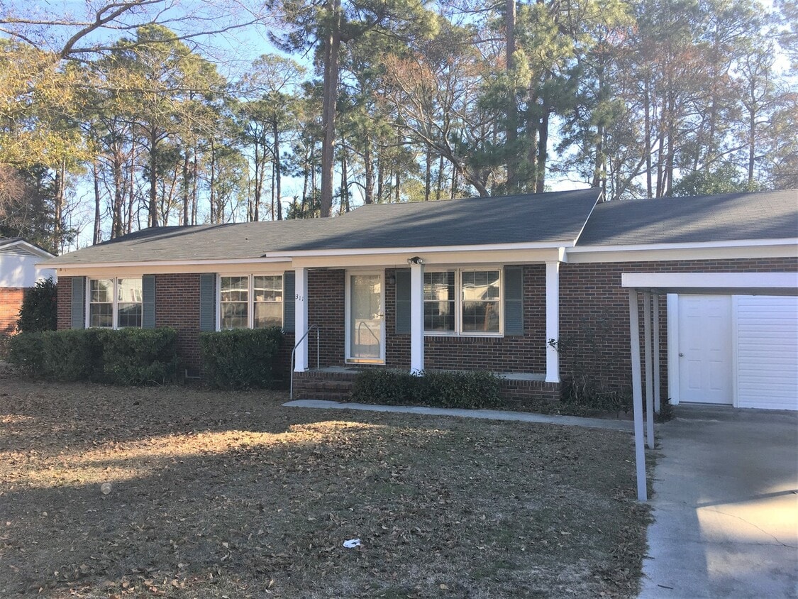 Primary Photo - 311 Gentilly Rd
