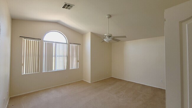 Foto del edificio - 6156 Copper Crest Dr