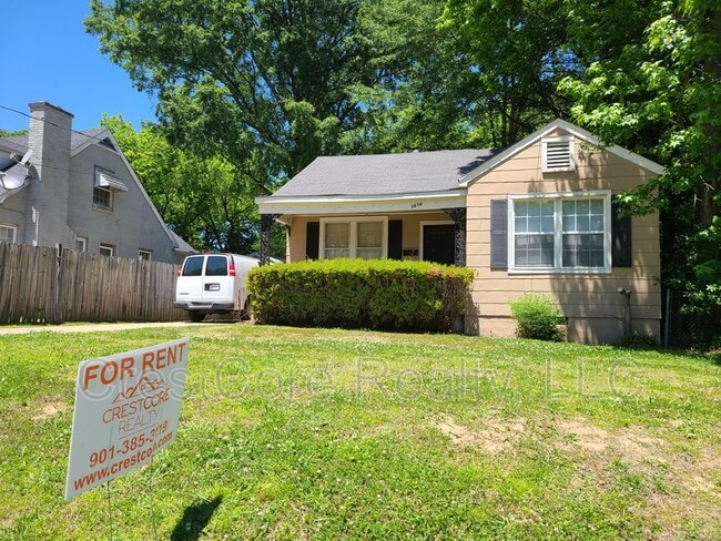 Building Photo - 3604 Bowen Ave