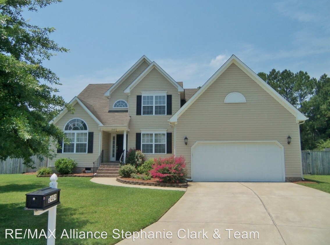 2409 Hillcrest Meadows Ln, Virginia Beach, VA 23456 House Rental in
