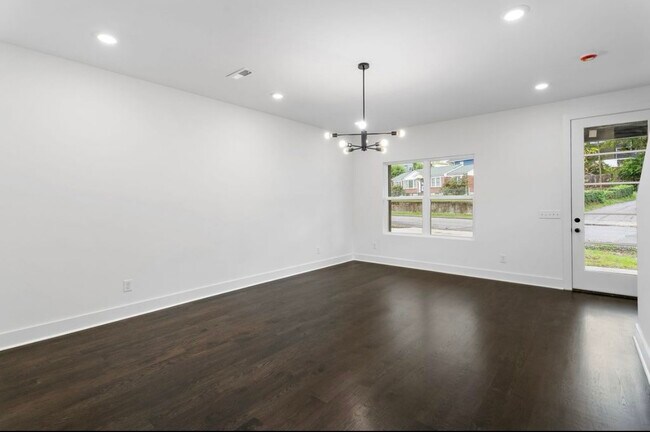 Foto del edificio - 2142 18th Ave N