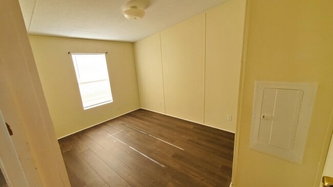 Building Photo - 4225 Holcomb Cir