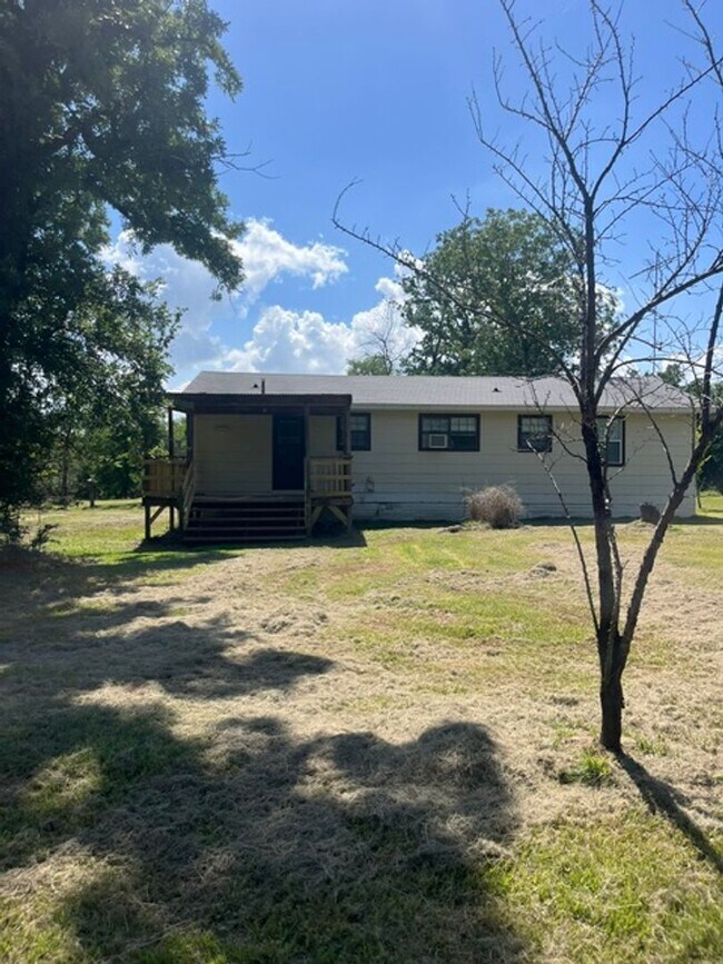 Foto del edificio - 3 bed 2 bath home