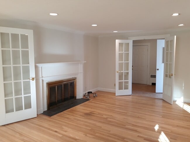 Building Photo - 133 Winslow Rd