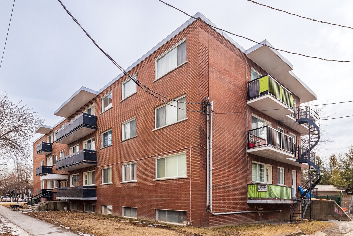 Photo du bâtiment - 5860 Av Des Érables