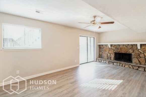 Building Photo - AVAILABLE NOW! - 3933 Blake Court, Kennesa...