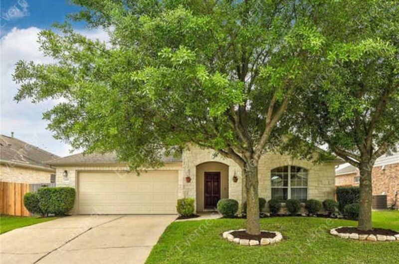 Primary Photo - 1208 Willowbrook Dr