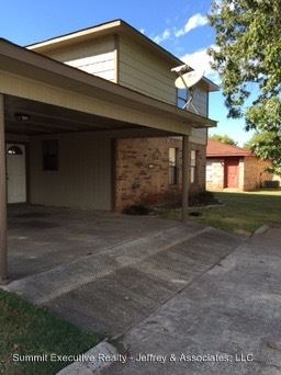 Building Photo - 301 Jackson Ave