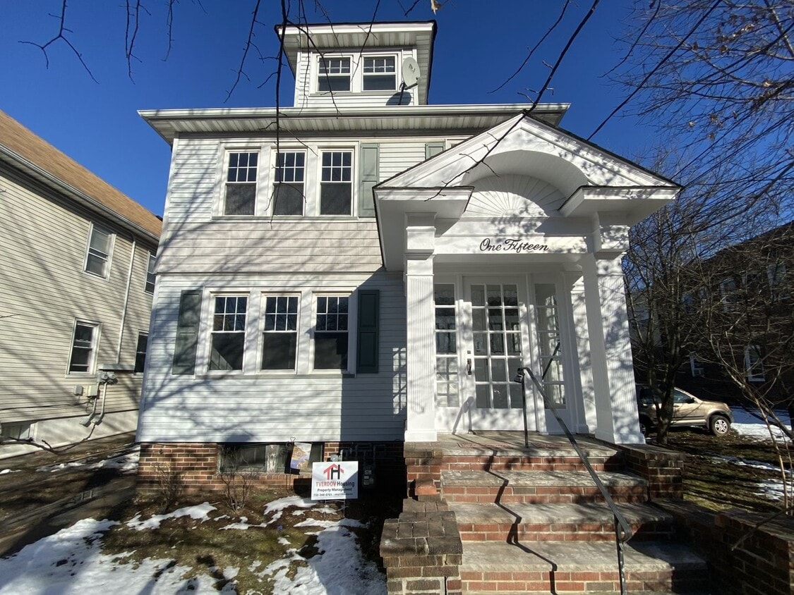Primary Photo - 115 Linden Rd
