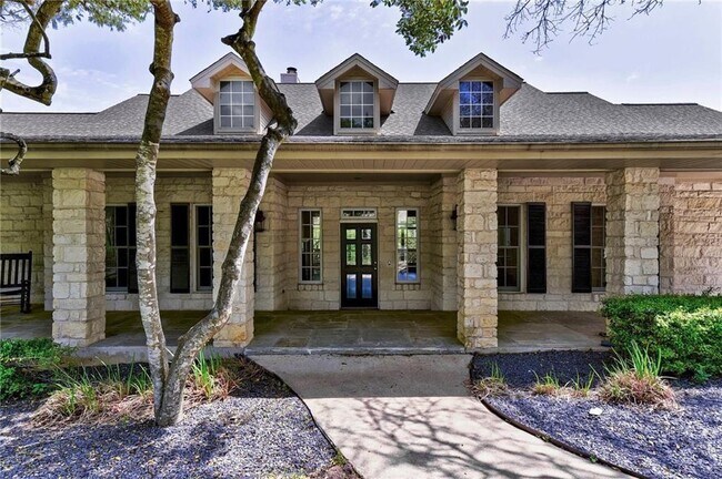 Building Photo - 400 Cedar Oak Dr