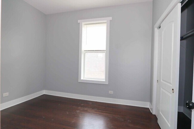Foto del edificio - 2858 S St Louis Ave