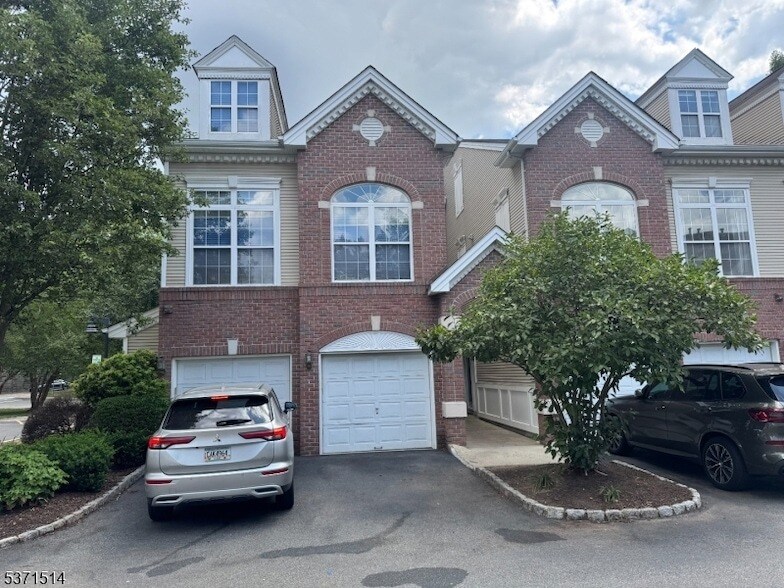 Foto principal - 125 Riverwalk Way