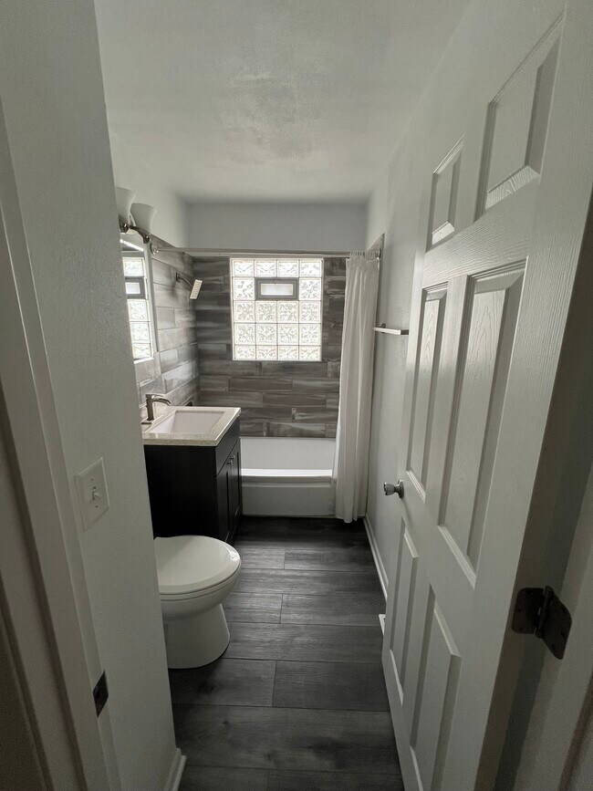 Foto principal - 5024 N 84th St