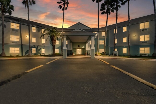 Building Photo - Cimarron Estates