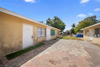 Building Photo - 464 Carolina Ave