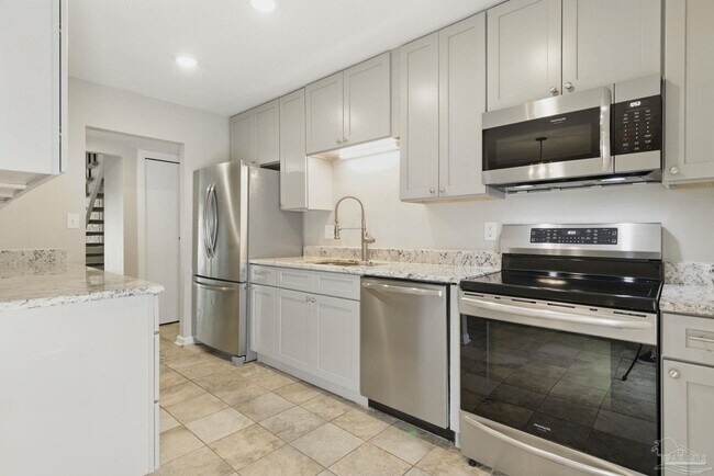 Foto del edificio - 4741 Huron Dr