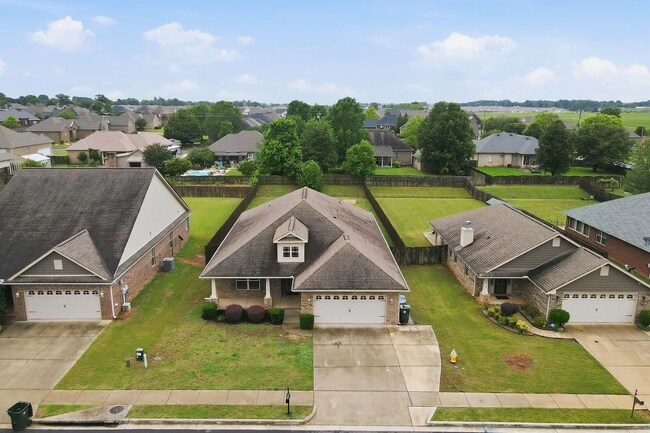 Building Photo - 24580 Silent Spring Dr