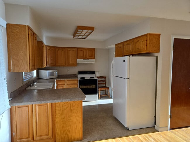 Foto del edificio - 119 E Circle Dr